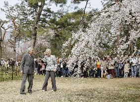Japan emperor, empress visit national garden in Kyoto
