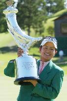 Teen Miyazato comes from behind to clinch Suntory Ladies
