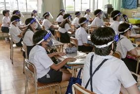 Face shields during school lesson cause controversy