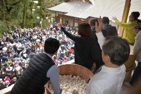 Rice cake throwing event in western Japan