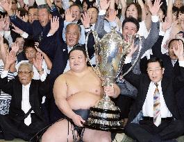 Sumo: Goeido's retirement