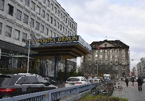 CORRECTED: N. Korean hostel in Berlin