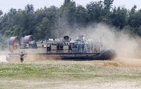 Japan-U.S. amphibious drill