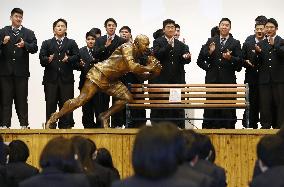 Rugby: Statue of Japan captain Michael Leitch