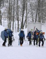 8 French people caught in Hokkaido avalanche