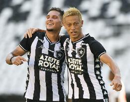 Football: Keisuke Honda's debut for Botafogo