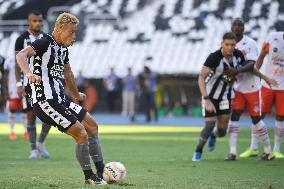 Football: Keisuke Honda's debut for Botafogo