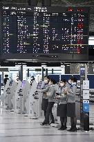 Foreign visitors to Japan drop 58% over coronavirus