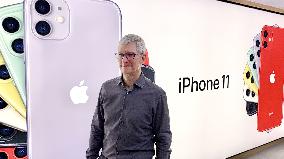 Apple CEO Cook
