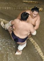 Sumo: Terunofuji clinches championship in comeback tournament