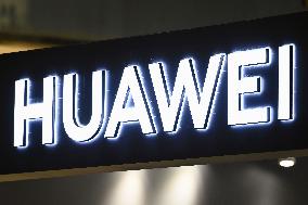 Huawei logo