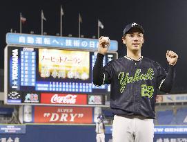 Baseball: Swallows' Ogawa throws no-hitter