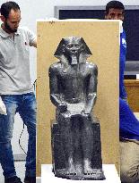 King Khafre statue moved to new Egyptian museum
