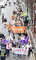 Walk with people with Down Syndrome