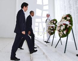 Abe, Obama visit Pearl Harbor