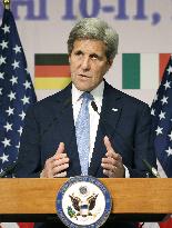Kerry attends press conference in Hiroshima