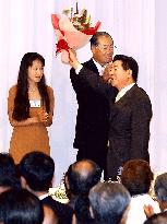 (1)Roh promises to improve status of Koreans in Japan