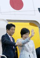 Abe departs for Ukraine, G-7 summit in Germany