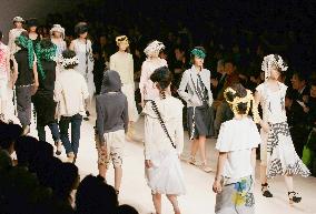 Tokyo Collection fashion show begins