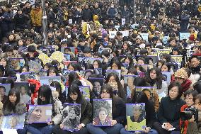 S. Korean group pledges to erect more "comfort women" statues