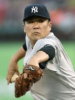 Tanaka suffers 4th loss