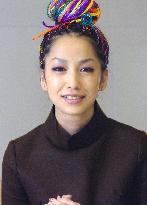Nakashima suspends singing due to hearing problem