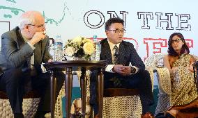 Japanese reporter speaks at IPI conference in Yangon