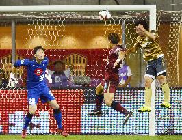 Marinos' Fujimoto scores equalizer against Kobe in J-League