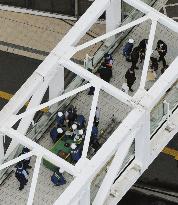 Man sets himself on fire in central Tokyo