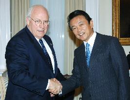 Aso meets with U.S. Vice Pres. Cheney