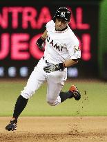 Ichiro triples against Phillies