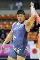 Arakida wins bronze in freestyle 125kg