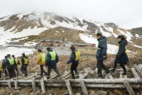 Volcanic eruption drill at Mt. Azuma