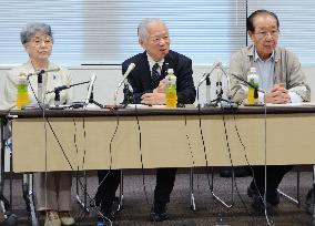 Kin urge N. Korea to return abductees as soon as possible