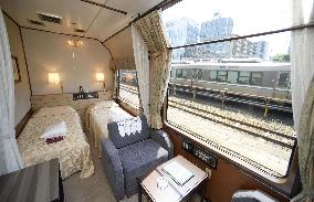 Twilight Express luxury carriages for group tours
