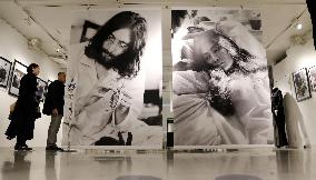 John, Yoko's "Bed-In for Peace" exhibition in Tokyo