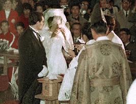 Bulgarian athletes wed during 1964 Tokyo Olympics