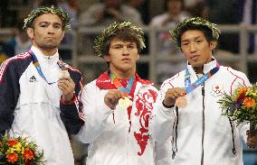 (1)Tanabe wins bronze in wrestling