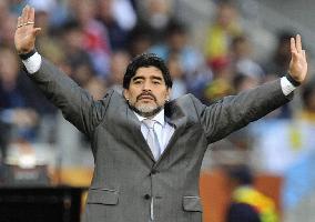 Argentina coach Maradona sacked