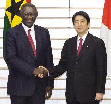 Ghana President Kufuor talks with Prime Minister Abe