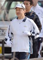 Crown prince jogs around Imperial Palace