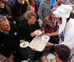 Japan Pavilion visitors enjoy Yamagata foods