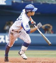 Baseball: Kuwahara plays hero again as BayStars beat Giants
