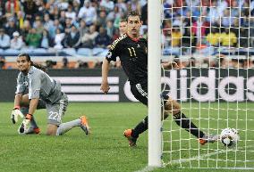 Germany thrash Argentina 4-0