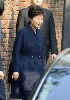 Ousted S. Korean president Park to "faithfully" face questioning