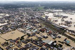 Heavy rain wreaks havoc in western Japan