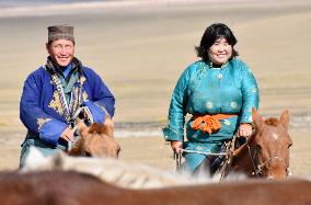 Japanese woman living nomadic life in Mongolia