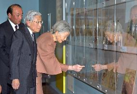 Japanese emperor, empress at "Kinderbook" exhibition