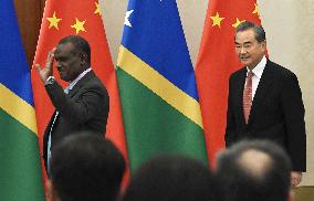 China establishes diplomatic ties with Solomon Islands