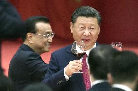 Chinese president, premier celebrate China's National Day